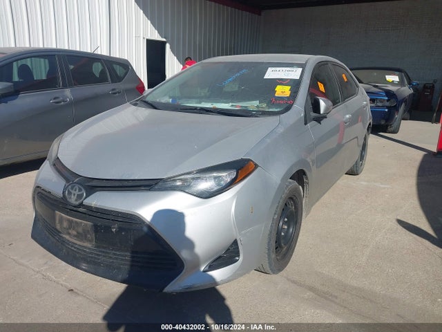 Toyota COROLLA LE 2017 5YFBURHE6HP573360 Image 2