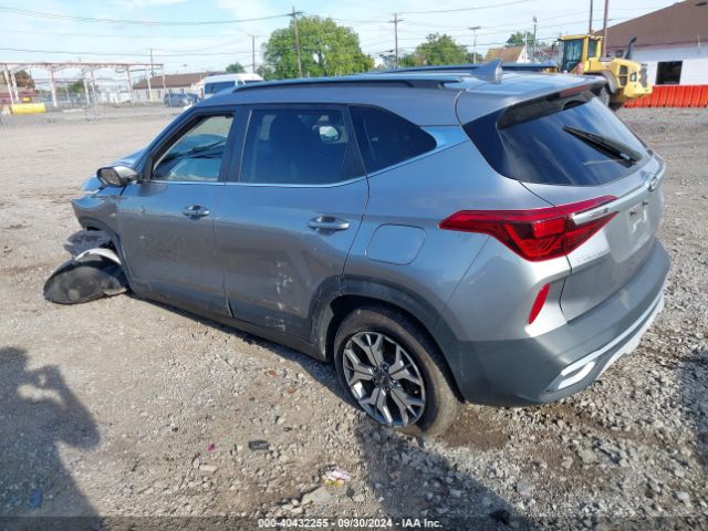 KNDERCAA3M7118786 KIA SELTOS EX