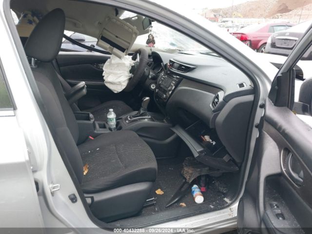 JN1BJ1CR7JW262279 Nissan Rogue Sport S