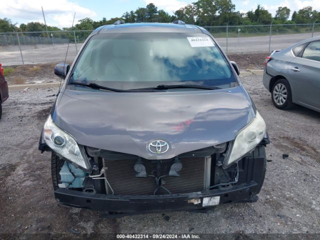 5TDYK3DCXES518656 Toyota Sienna Xle V6 8 Passenger