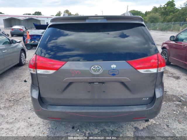 5TDYK3DCXES518656 Toyota Sienna Xle V6 8 Passenger