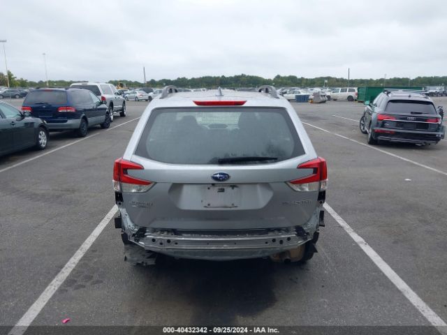 JF2SKACC6KH418745 Subaru Forester