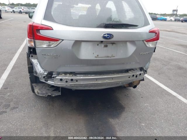 JF2SKACC6KH418745 Subaru Forester