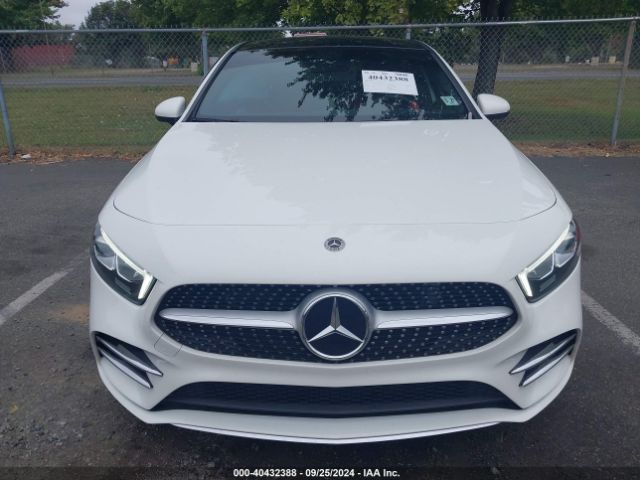 W1K3G4FB1NJ343559 Mercedes-Benz A 220 4matic