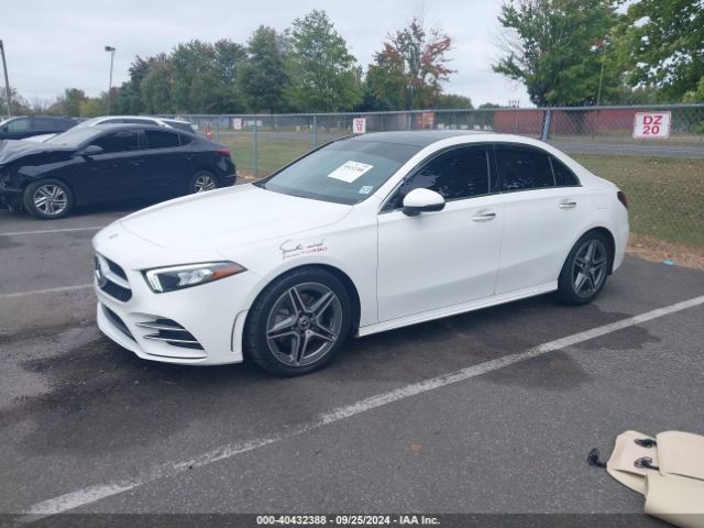 W1K3G4FB1NJ343559 Mercedes-Benz A 220 4matic
