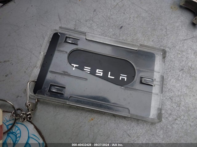 2020 TESLA MODEL Y 5YJYGDEE1LF006132 Photo 10