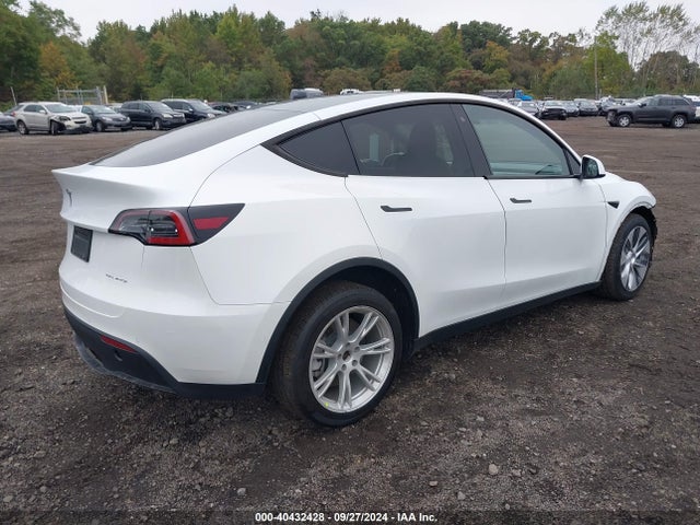 2020 TESLA MODEL Y 5YJYGDEE1LF006132 Photo 3