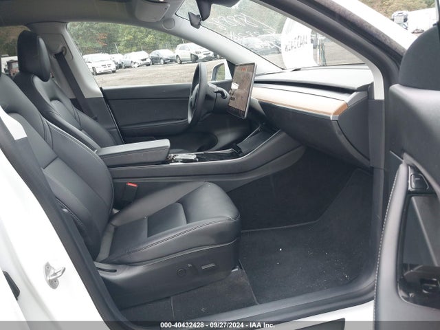 2020 TESLA MODEL Y 5YJYGDEE1LF006132 Photo 4