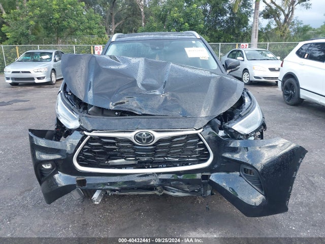 Toyota Highlander Xle 2024 5TDKDRBH1RS559071 Image 12