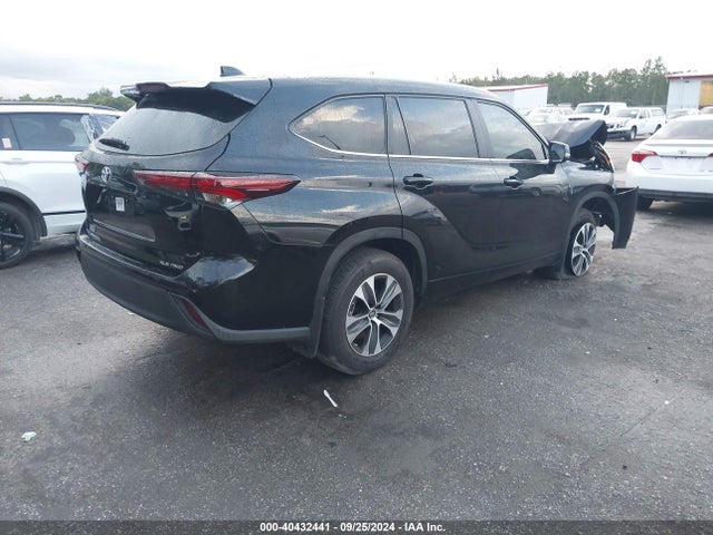 Toyota Highlander Xle 2024 5TDKDRBH1RS559071 Image 4