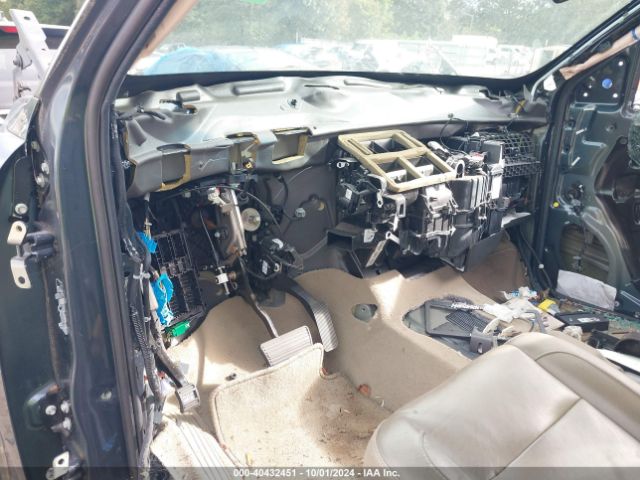 1GNSCHKC2KR254580 Chevrolet Suburban Lt