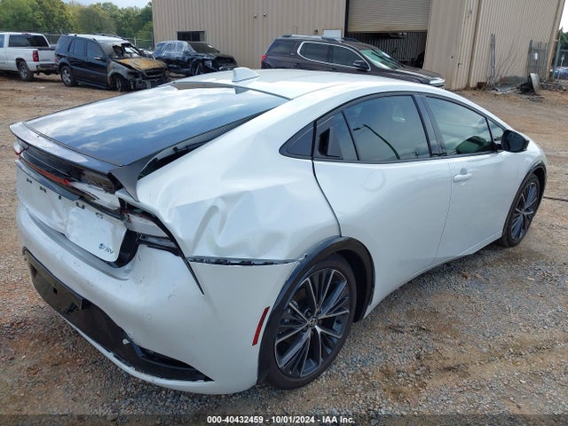 Toyota PRIUS XLE 2024 JTDACAAU2R3029921 Image 4