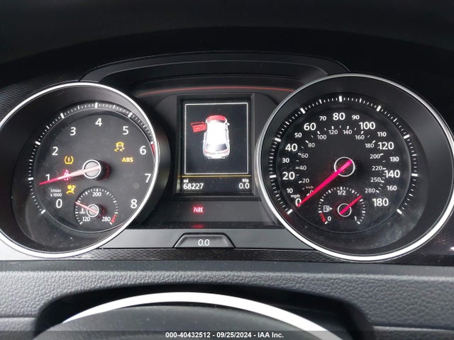 3VW547AU5GM022469 Volkswagen Golf Gti Autobahn W/performance Package 4-door