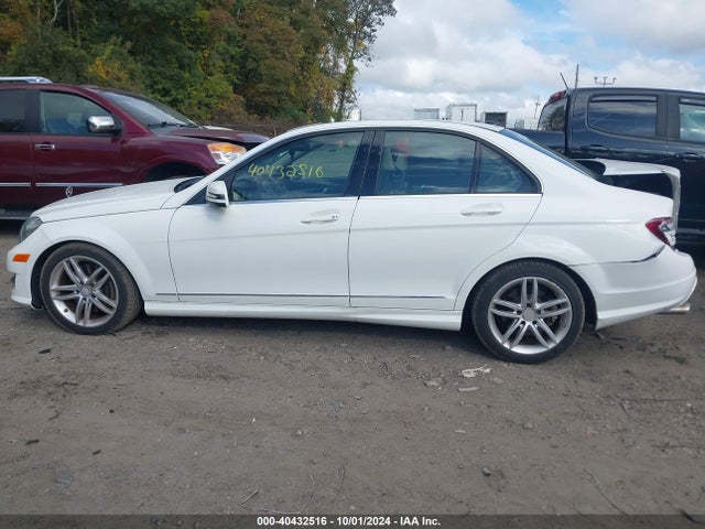 WDDGF8AB6EA960684 Mercedes-Benz C 300 Luxury 4matic/sport 4matic