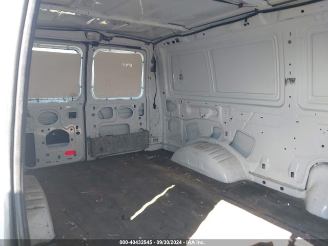 Ford E-250 Commercial 2014 1FTNE2EW4EDA11325 Image 8