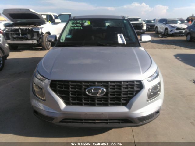 KMHRB8A30MU064512 Hyundai Venue Se