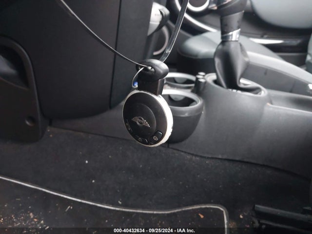 2008 MINI COOPER WMWMF33548TT62638 Photo 10