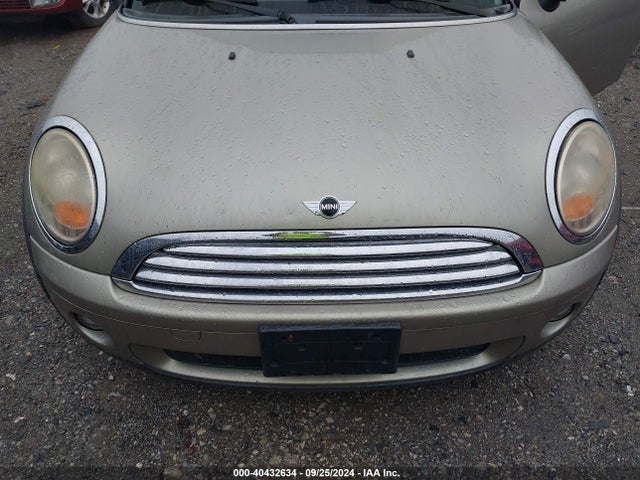2008 MINI COOPER WMWMF33548TT62638 Photo 5