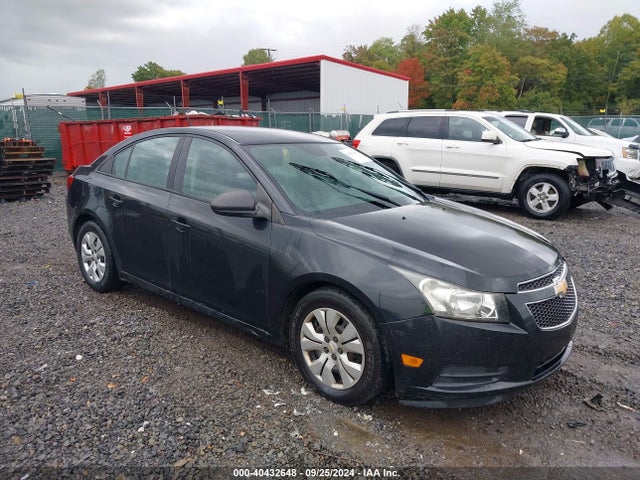 2014 1G1PA5SH5E7155257 main image