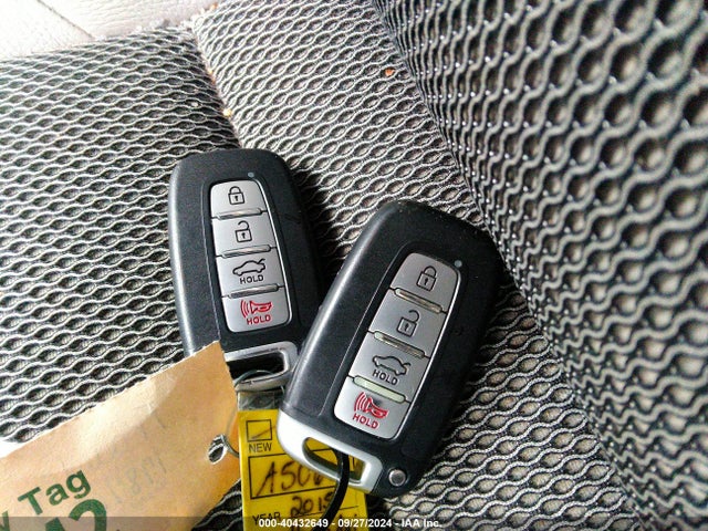 Hyundai Genesis 3.8 Base 2015 KMHHU6KJ1FU125151 Image 11