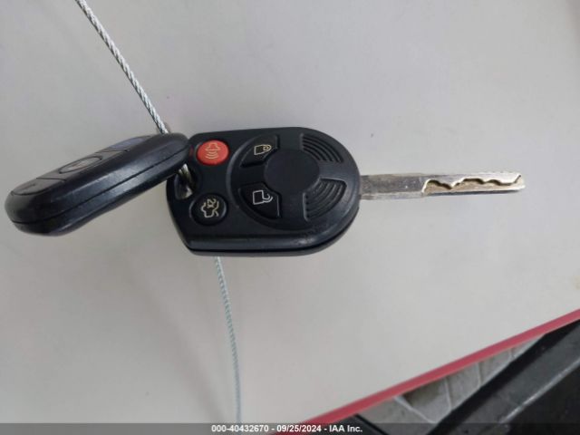 1FMCU0GX8GUA93630 Ford ESCAPE SE