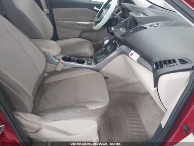 1FMCU0GX8GUA93630 Ford ESCAPE SE