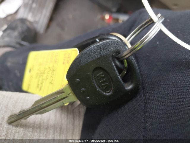 KNDMG4C70E6545486 KIA SEDONA LX