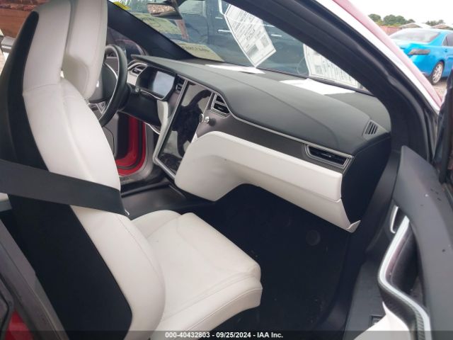5YJXCDE23HF068880 Tesla Model X 100d/75d/90d
