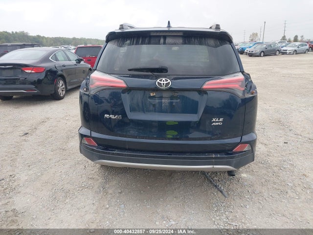 Toyota Rav4 Xle 2018 JTMRFREVXJJ253286 Image 16