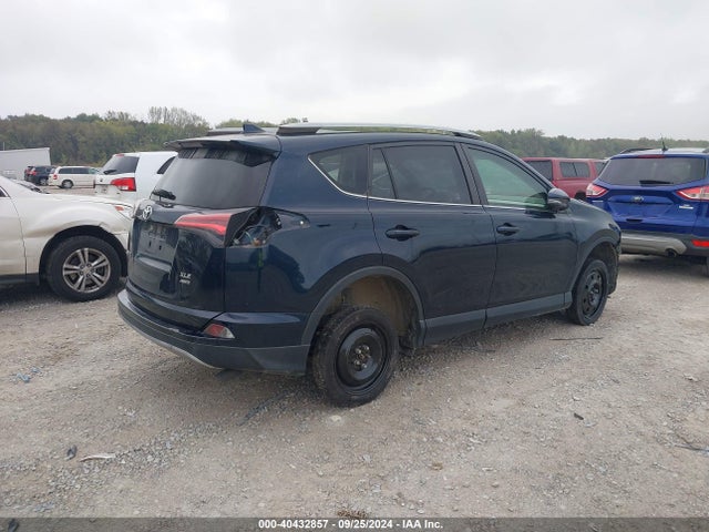 Toyota Rav4 Xle 2018 JTMRFREVXJJ253286 Image 4