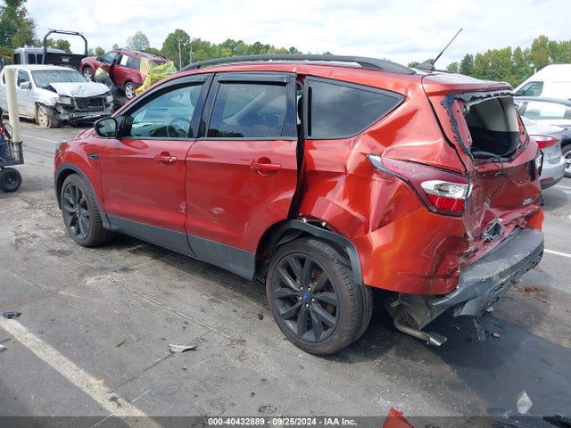 Ford ESCAPE SE 2019 1FMCU9GD7KUA27993 Image 3