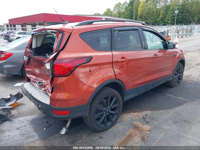Ford ESCAPE SE 2019 1FMCU9GD7KUA27993 Image 4