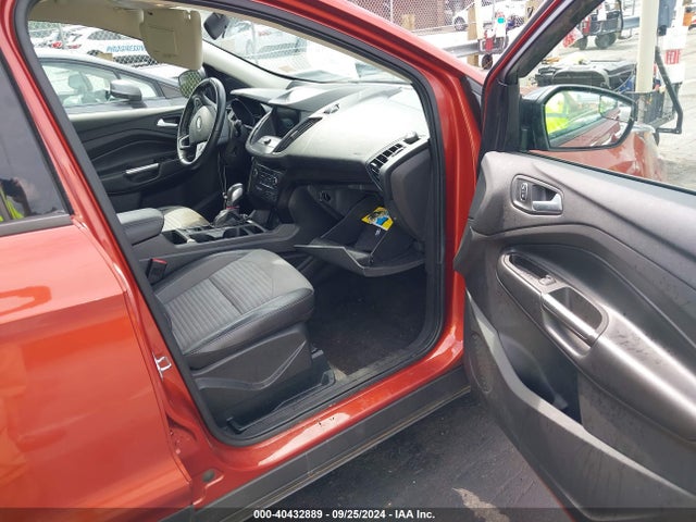 Ford ESCAPE SE 2019 1FMCU9GD7KUA27993 Image 5