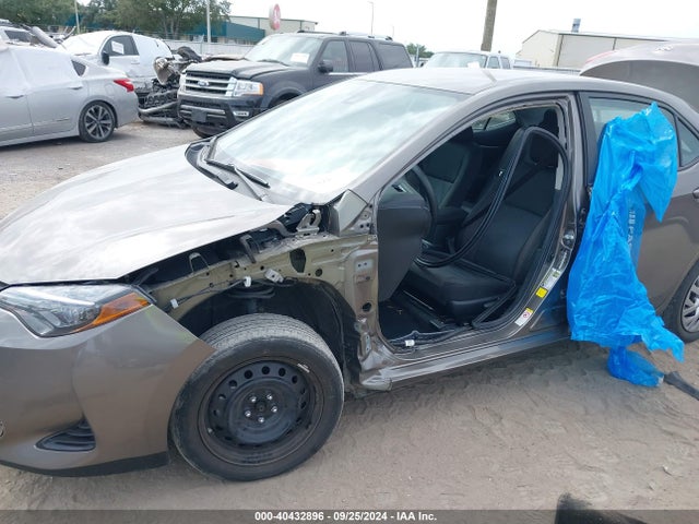 Toyota COROLLA LE 2019 2T1BURHE6KC196200 Image 6