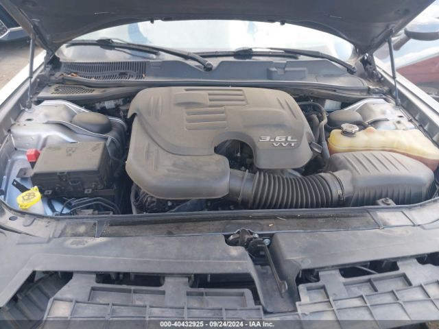 2C3CDZAG8JH271388 Dodge Challenger Sxt
