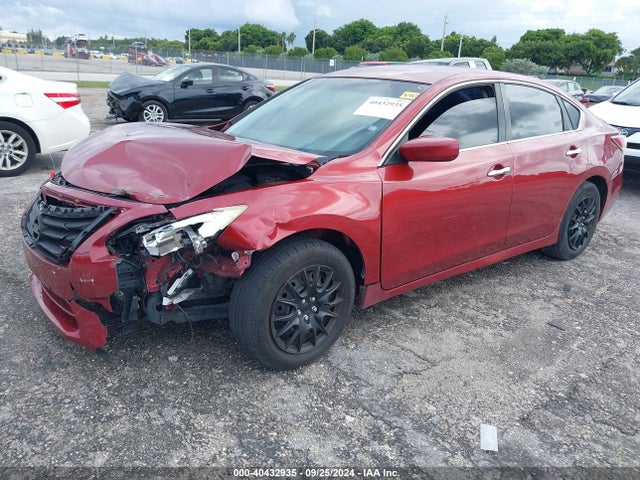 Nissan Altima 2.5 S 2014 1N4AL3AP1EC263215 Image 2