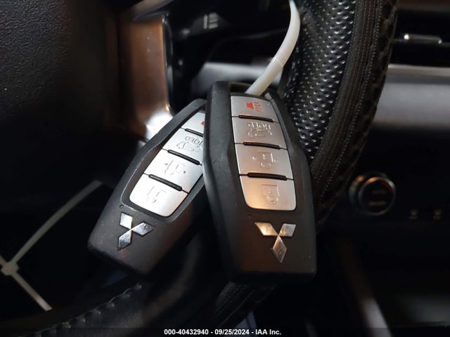 2022 MITSUBISHI OUTLANDER JA4J4UA8XNZ066315 Photo 10