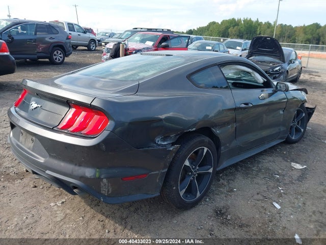 Ford Mustang Ecoboost 2018 1FA6P8TH8J5174155 Image 4