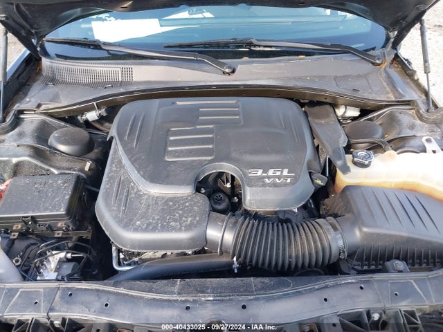 2C3CCABG8MH598901 Chrysler 300 300s