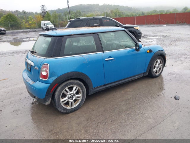 2013 MINI HARDTOP WMWSU3C58DT373018 Photo 3