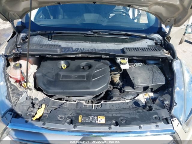 1FMCU0J97HUC35557 Ford Escape Titanium