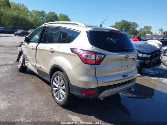 1FMCU0J97HUC35557 Ford Escape Titanium