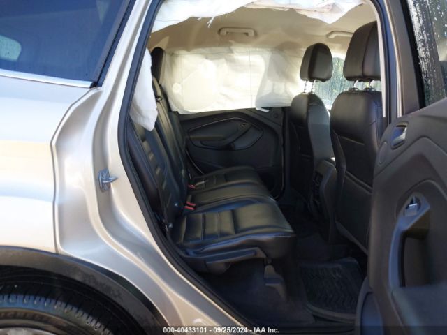 1FMCU0J97HUC35557 Ford Escape Titanium