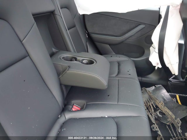 2021 TESLA MODEL Y 5YJYGDEE9MF311427 Photo 7