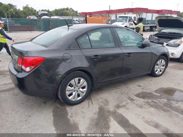 Chevrolet Cruze Ls Auto 2014 1G1PA5SGXE7235547 Image 4