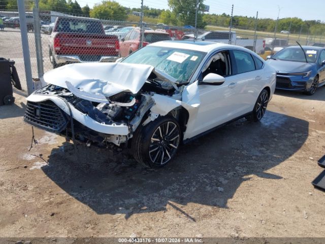 1HGCY2F8XRA081001 Honda Accord Hybrid Touring