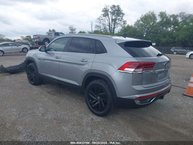 2022 VOLKSWAGEN ATLAS CROSS SPORT 1V2HE2CA0NC220165 Photo 2