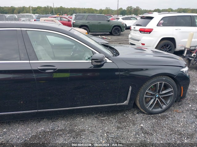 BMW 750i Xdrive 2020 WBA7U2C05LGM27743 Image 14