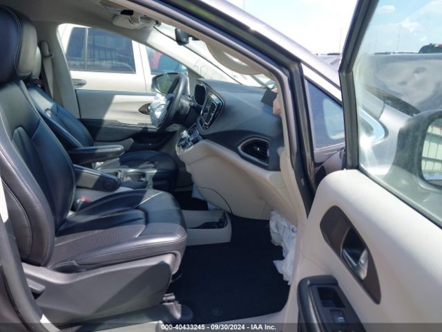 2C4RC1DG8MR538646 Chrysler Voyager Lxi