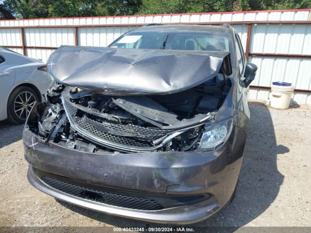 2C4RC1DG8MR538646 Chrysler Voyager Lxi